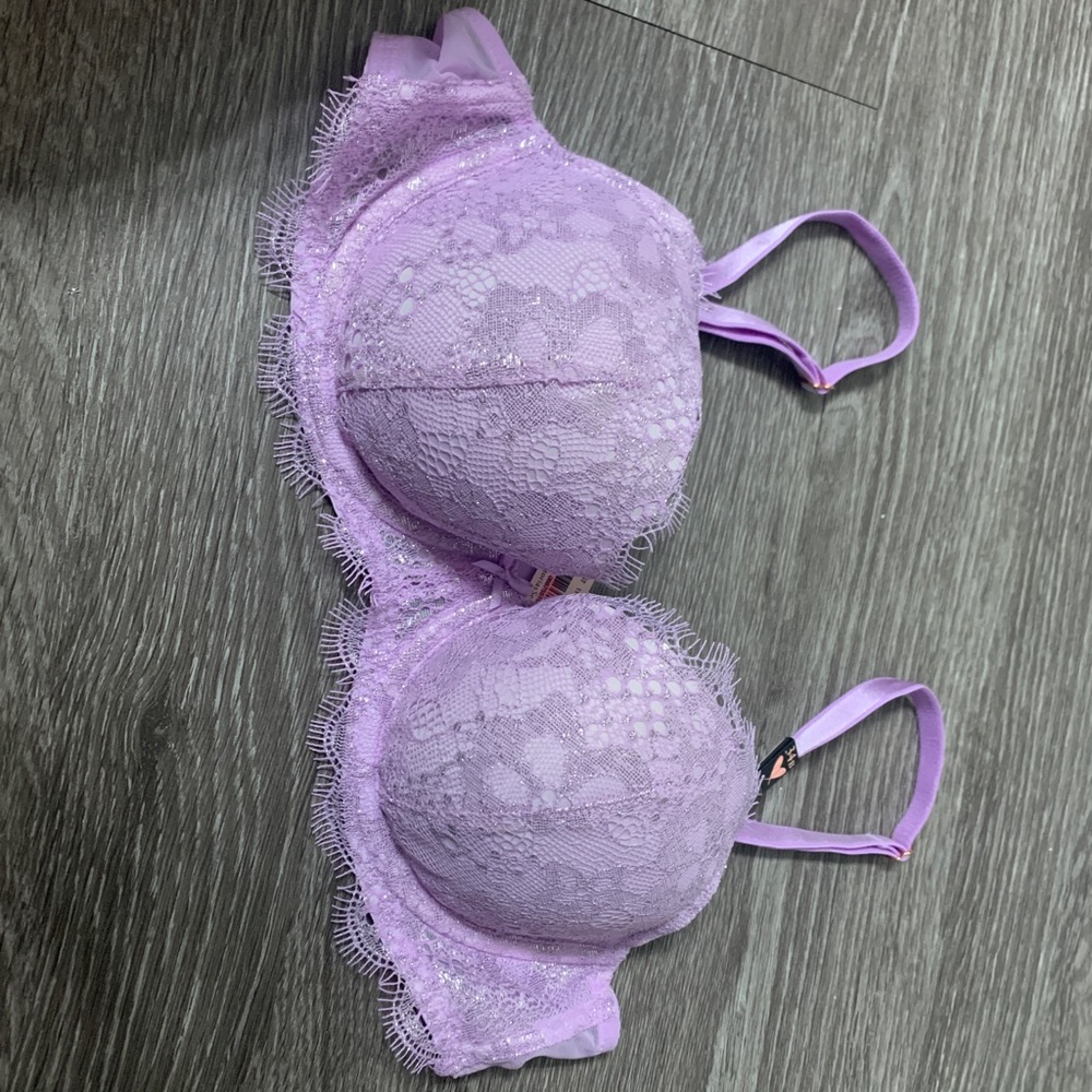 Victoria’s Secret dream angels bra
